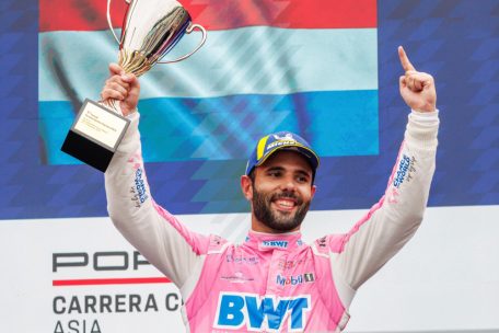 Dylan Pereira jubelte in Singapur zweifach