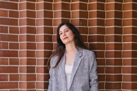 Die Autorin Elise Schmit