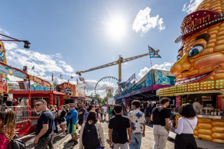 Nach Ausbeutungs-Anschuldigungen / Schaustellerverband: „Keine Kirmes wird so kontrolliert wie die Schueberfouer“