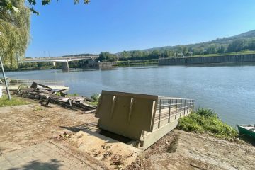 Gemeinde Schengen / Vermutlich letzte Diskussionen über den Ponton