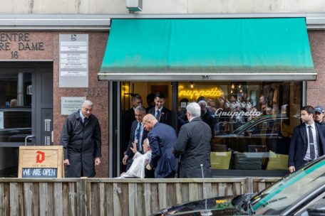 Papst Franziskus vor seiner Kaffeepause