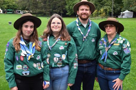 Michèle, Désirée, Oli und Sonja kamen zur „Kinnekswiss“, um dort kurz das Public Viewing zu verfolgen