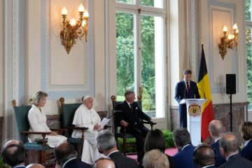 Brüssel / Missbrauch: Belgiens Regierungschef richtet scharfe Worte an Papst