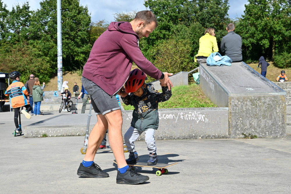 Sk8ing Girls / Mädchen auf vier Rädern: Schifflingen und Esch laden Girls zum Skaten ein