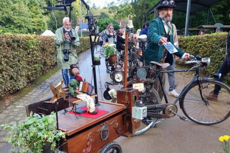 Mehr als ein Modetrend / Anno 1900: von der Erde zum Mond und wieder in den Fond-de-Gras