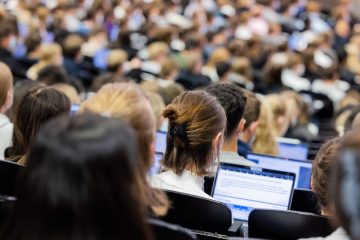 Studienförderungen / Luxemburg Studenten erhalten knapp 294 Millionen Euro