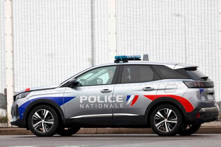 Frankreich / Tödlicher Crash bei Paris – Raser mit Luxemburger Porsche flüchtet