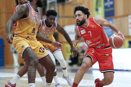 Basketball / „Noch Luft nach oben“: Malik Wilson und Fels starten mit vier Siegen und drei Niederlagen in die Saison