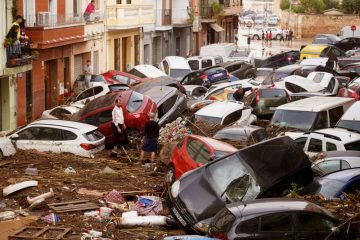 Überblick / Mehr als 60 Tote bei Unwetter in Valencia: „Ganz Spanien weint“