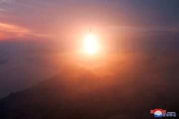 Waffen / Nordkorea testet erstmals seit 2023 Interkontinentalrakete