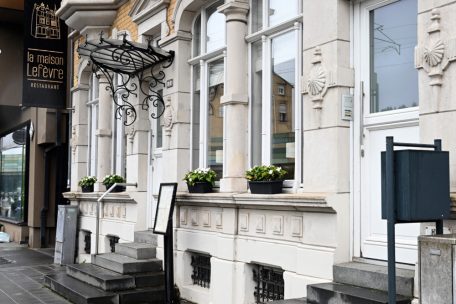 Das Maison Lefevre: Ein ehemaliger Schmelzarbeiter aus Belgien gründet seine eigene Baufirma und baut nicht nur dieses Haus, sondern unterkellert auch die Alzette