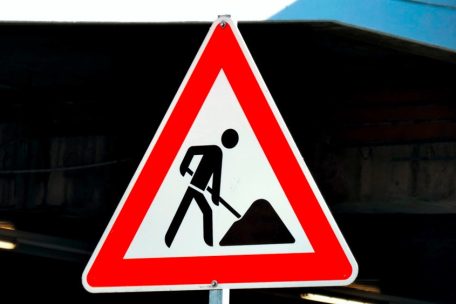 Autobahn A1 / Straßenbauverwaltung meldet Sperrungen an Anschlussstelle Senningerberg ab Freitag