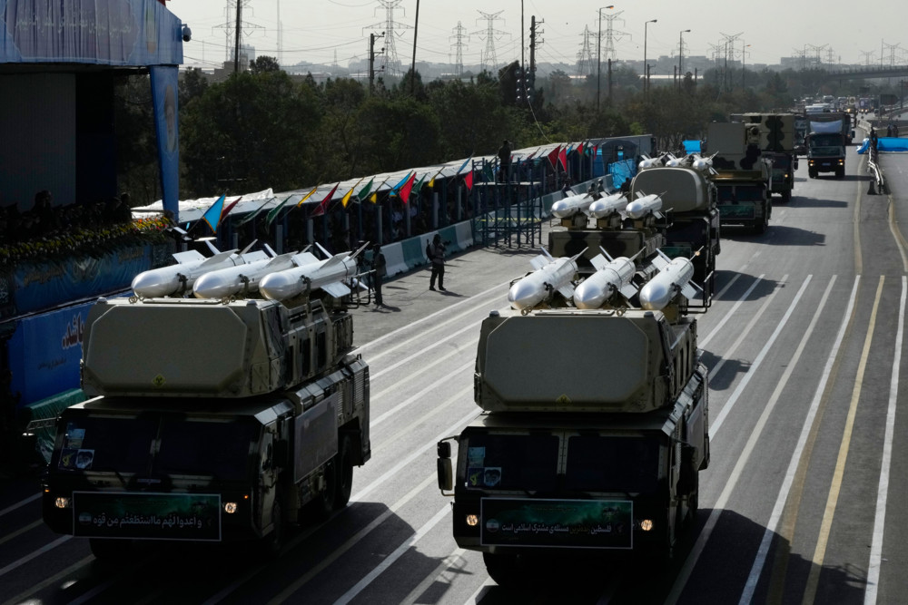 Nahostkonflikt / Iran greift Israel mit dutzenden Raketen an