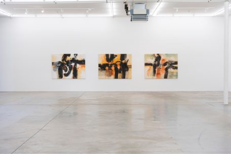 Kunstecke / „Open Landscape“ von Robert Brandy: Abstrakte Landschaft malerisch abgesteckt