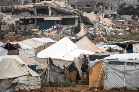 Große Teile der Infrastruktur im Gazastreifen wurden durch den Krieg zerstört, für Hunderttausende Menschen ist ein Leben dort nicht mehr möglich