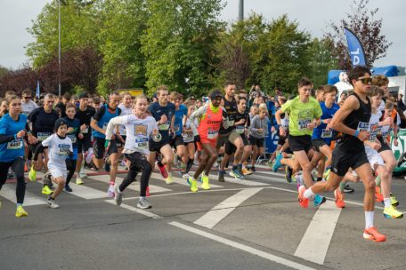 Walfer Vollekslaf / Sven Remakel der schnellste von 854, Zsanett Moczo Erste bei den Damen