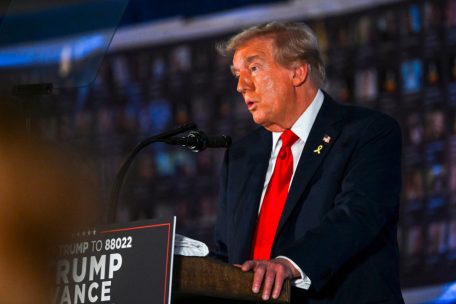Woodward-Enthüllungen / Trump schickte Putin heimlich Corona-Tests