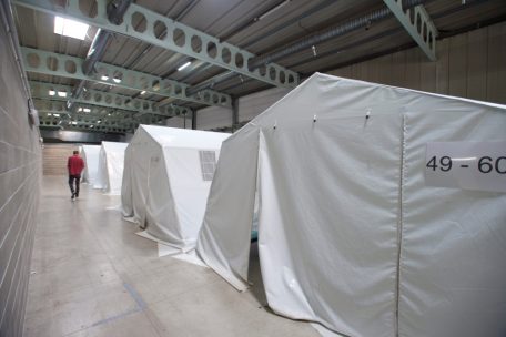 „Maison de retour“ / Hausarrest statt Haft: Regierung setzt auf freiwillige Rückkehr von Migranten