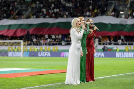 Diese drei Damen sangen auch „Ons Heemecht“ fehlerlos