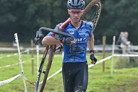 Skoda Cross Cup / Gabriel dominiert Kayler Schlammschlacht