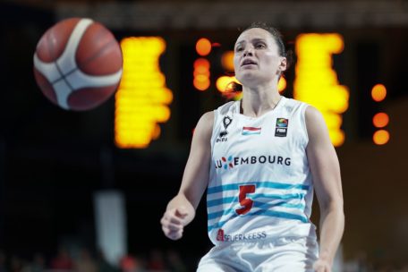 Basketball im Ausland / Magaly Meynadier und Saarlouis feiern ersten Sieg