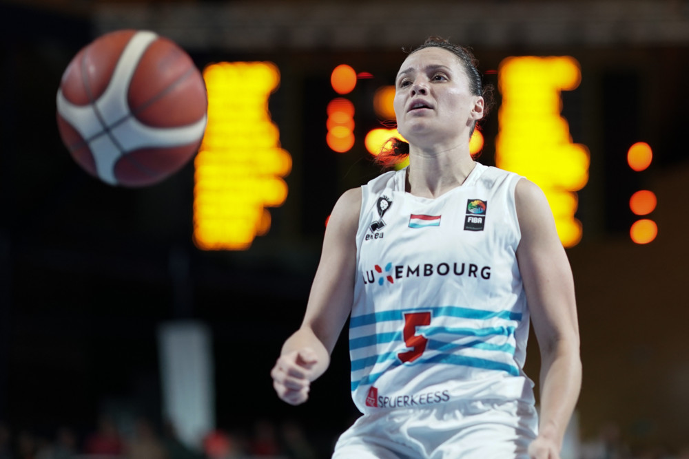 Basketball im Ausland / Magaly Meynadier und Saarlouis feiern ersten Sieg