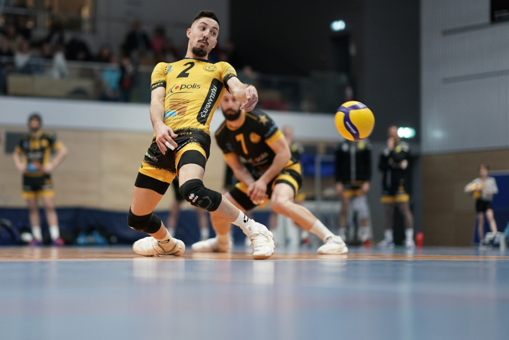 Volleyball / Der Optimismus überwiegt: Strassen will die 1:3-Niederlage gegen Komarno drehen