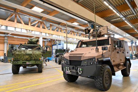 Armee / Zwei der 80 neuen Militärfahrzeuge sind in Diekirch angekommen