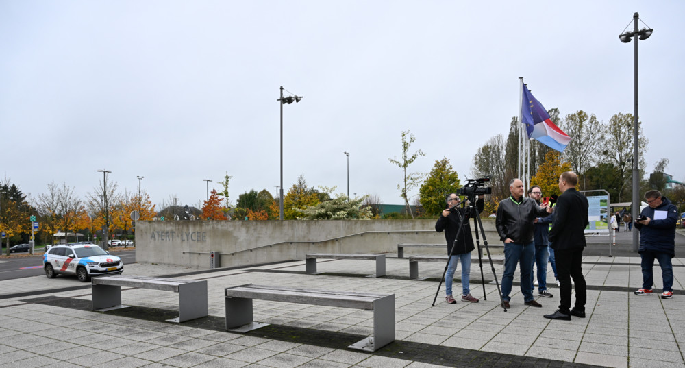 Kommentar / Kommunikation im Fall Atert-Lycée: Die Luxemburger Behörden glänzen mit Abwesenheit