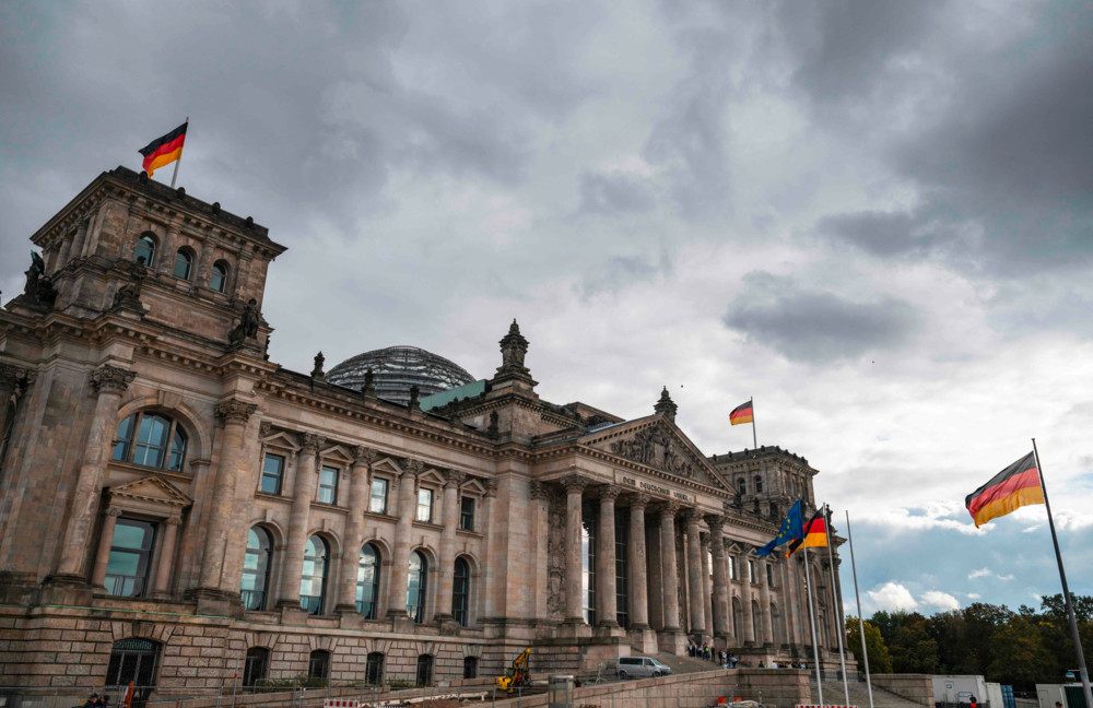 Deutschland / Erste Schritte zu AfD-Verbot: Initiative trommelt für Antrag im Bundestag