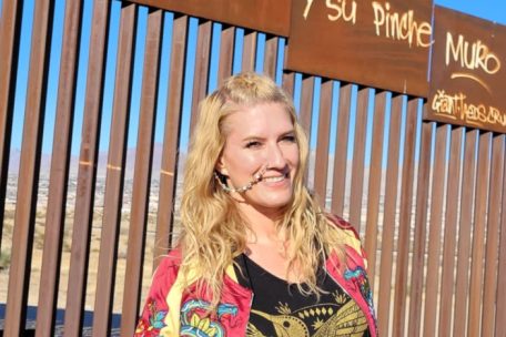 Kathrin Zeiske vor Donald Trumps „verdammter Mauer“: