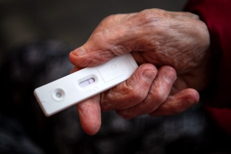 Long Covid / Mehr als 40 Prozent der Betroffenen leiden weiterhin an Symptomen – ältere Menschen besonders betroffen