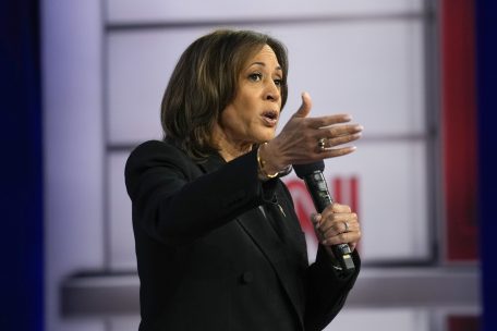 USA / Harris hält Trump für Faschisten – Eskalation im Wahlkampf