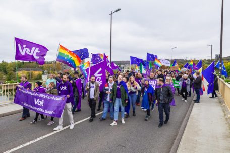 Schengen / 250 Menschen demonstrieren im Dreiländereck „für ein grenzenloses Europa“