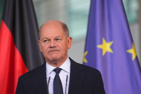 Deutschland / Scholz will Anfang Januar Vertrauensfrage stellen – Neuwahlen im März?
