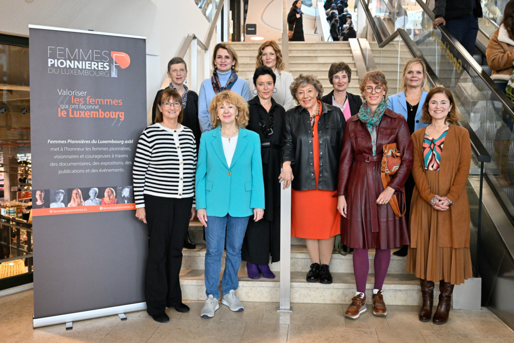 Cloche d’Or / „Frau ohne Furcht und Tadel“: Enkelinnen erzählen in neuem Buch von ihren Großmüttern
