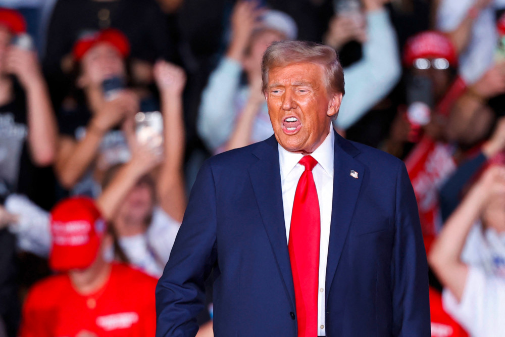 Politflüsterer / Genug von Krieg und Krisen: Auf der Suche nach besseren Zeiten