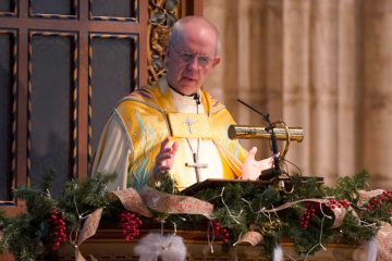 Großbritannien / Nach Druck wegen Missbrauchsskandal: Oberhaupt der anglikanischen Kirche tritt zurück