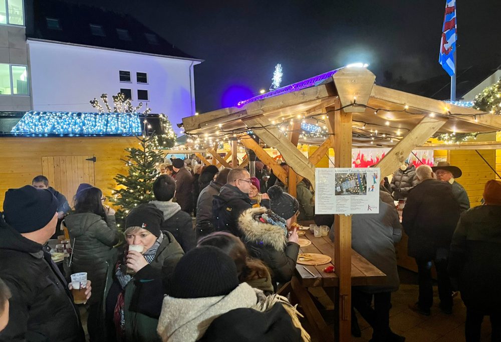 Gemeinde Käerjeng / Vorbereitungen für den Weihnachtsmarkt laufen