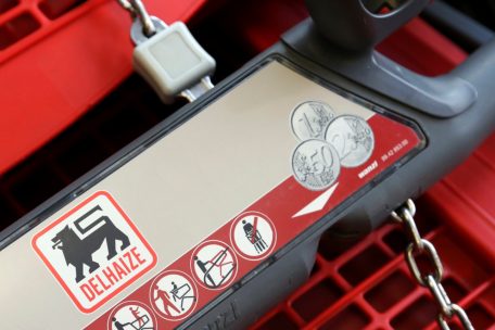 Achtung / Salmonellen-Risiko: Delhaize ruft Suppenhuhn zurück