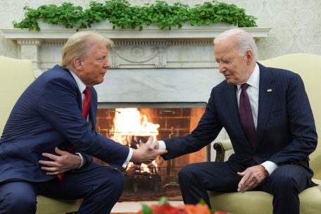 USA / Biden empfängt Trump mit Handschlag im Weißen Haus