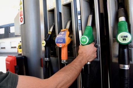 Spritpreise / 98er-Benzin wird billiger – Super 95 und Diesel bleiben unverändert