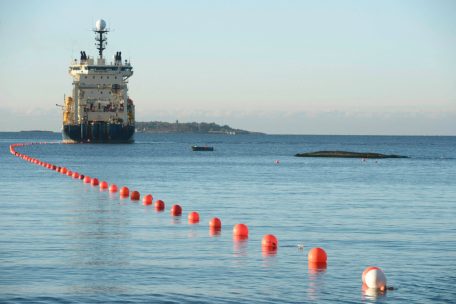 Ostsee / Möglicherweise wieder ein Sabotage-Akt: zwei Unterwasser-Kabel beschädigt