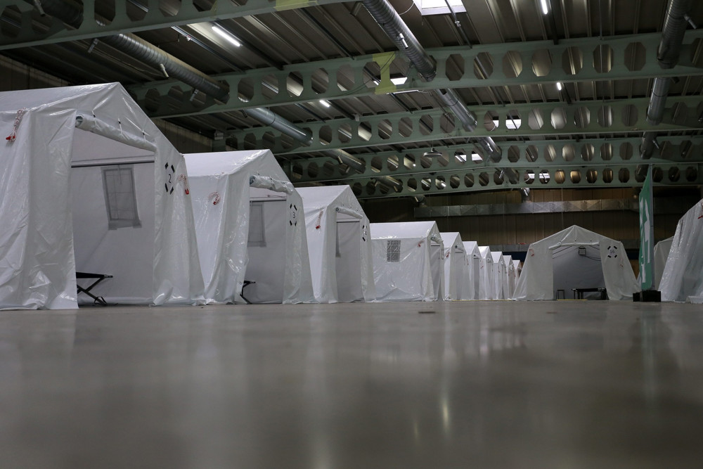 Zehn Räumungen seit 2019 / Schutzsuchende in Luxemburg: Minister gibt Einblicke in neue Zahlen