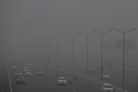 Umwelt / Die indische Hauptstadt Neu-Delhi kämpft weiter gegen den Smog