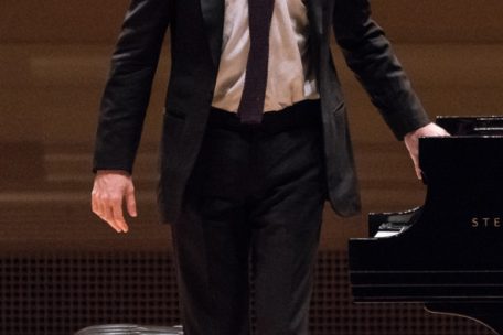 Hier zufrieden, in der Philharmonie schlecht gelaunt: der Pianist Daniil Trifonov