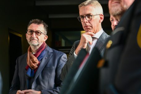 Großregion / (K)eine Trauerfeier für Schengen: Innenminister Gloden kritisiert Grenzkontrollen bei Besuch in Saarbrücken