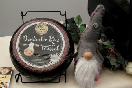 Dürfen beim Weingenuss nicht fehlen: die ausgezeichneten Produkte der Käserei aus Berdorf