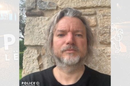 „Europe’s Most Wanted“ / Gesuchter Betrüger in Athen festgenommen – Auslieferung an Luxemburg steht bevor