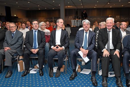 Gewerkschaftliche und politische Prominenz